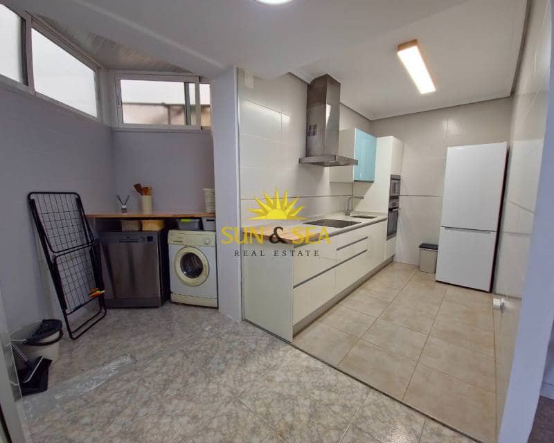 Maison de Ville de 3 chambres de location de vacances à Playa Flamenca avec piscine garage - 1 250 € (Ref: 7601570)