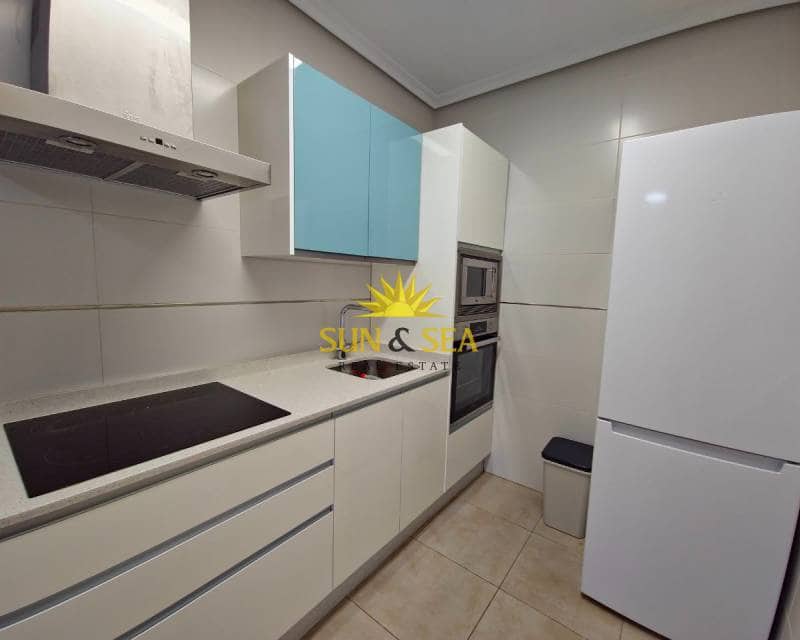 Maison de Ville de 3 chambres de location de vacances à Playa Flamenca avec piscine garage - 1 250 € (Ref: 7601570)