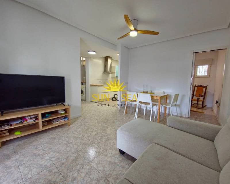 Maison de Ville de 3 chambres de location de vacances à Playa Flamenca avec piscine garage - 1 250 € (Ref: 7601570)
