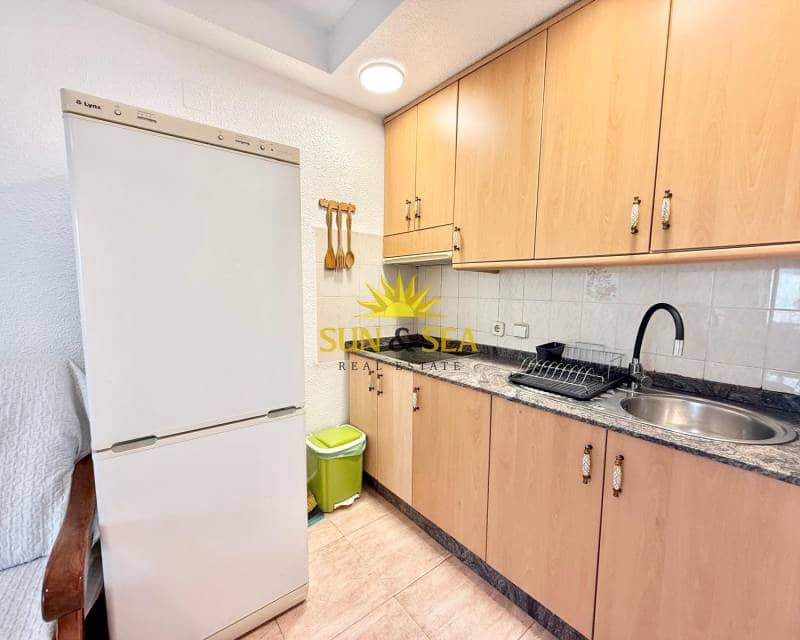 Appartement de 1 chambre à louer à Pilar de la Horadada avec piscine garage - 700 € (Ref: 7629431)
