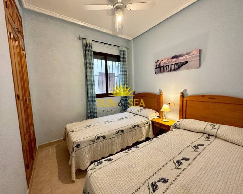 2 Zimmer Apartment zu vermieten in Torrevieja mit Pool Garage - 650 € (Ref: 7656598)