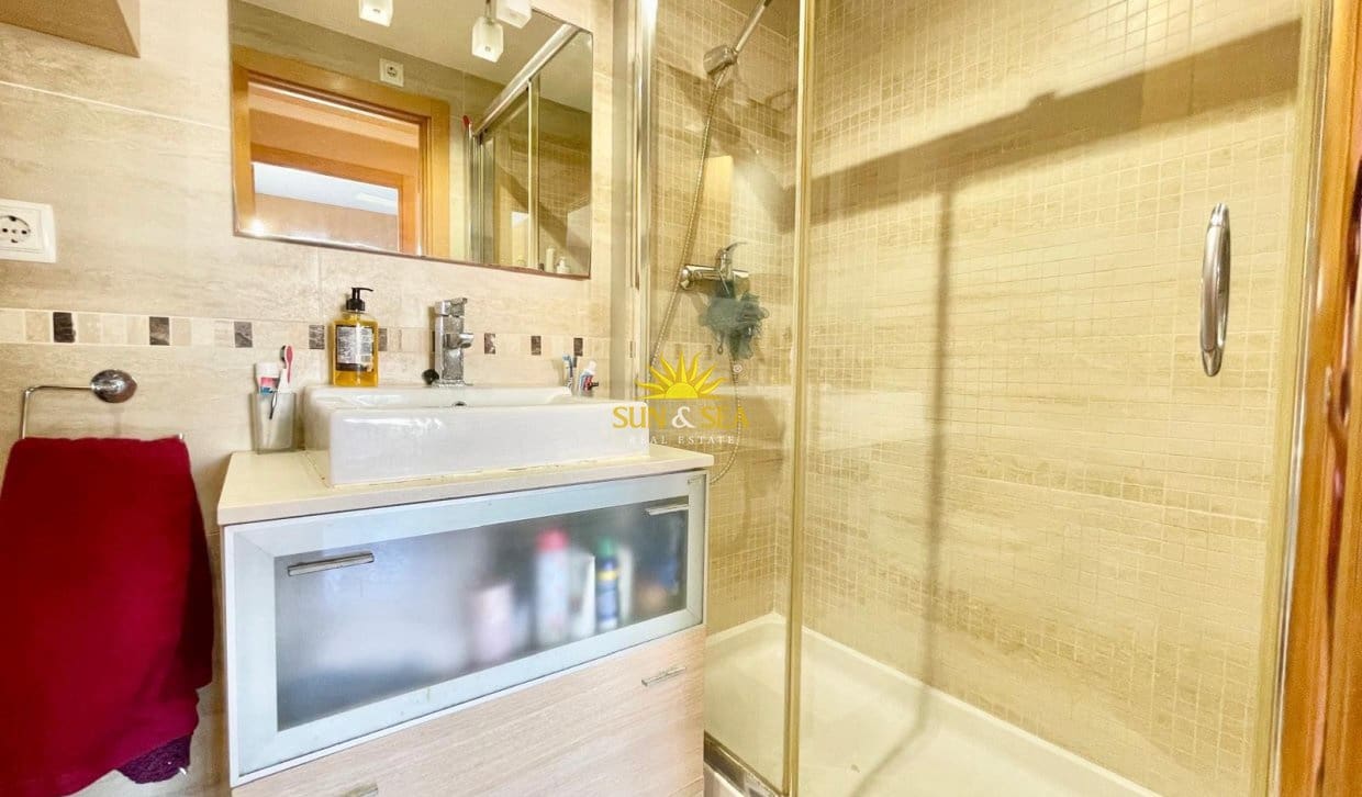 2 sypialnia Apartament do wynajęcia w Playa de San Juan z basenem garażem - 900 € (Ref: 7661055)