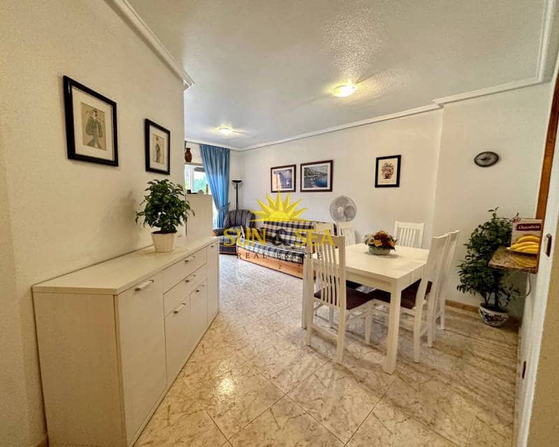 2 soverom Leilighet til leie i Torrevieja - € 800 (Ref: 7663014)