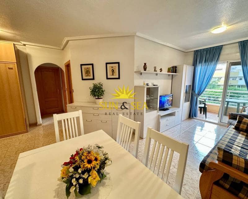 2 soverom Leilighet til leie i Torrevieja - € 800 (Ref: 7663014)