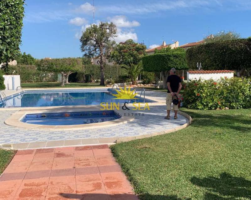 2 sovrum Lägenhet att hyra i Guardamar del Segura med pool garage - 750 € (Ref: 7688964)