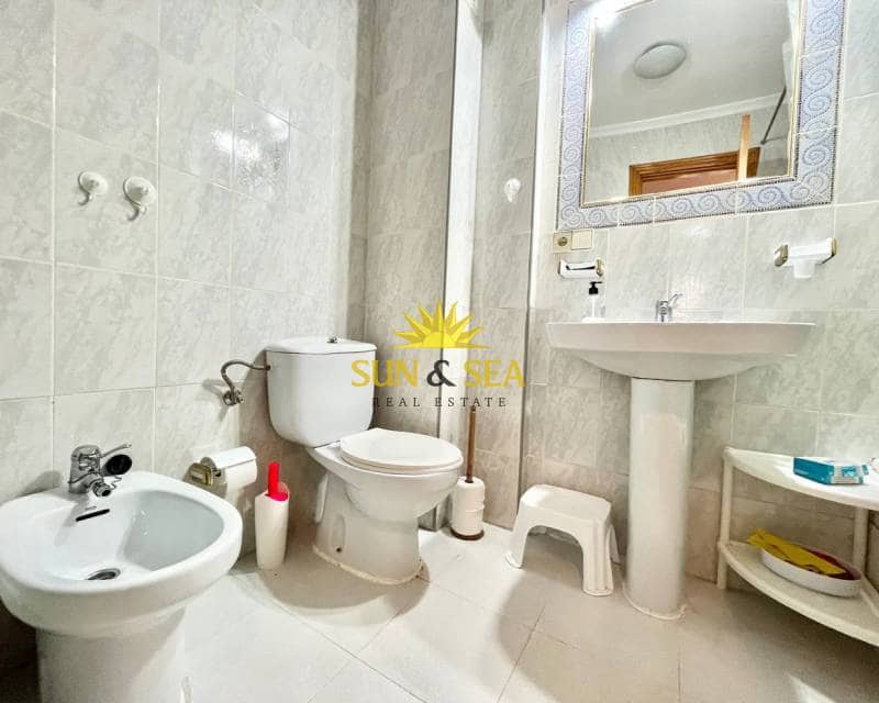 2 sovrum Lägenhet att hyra i Guardamar del Segura med pool garage - 750 € (Ref: 7688964)