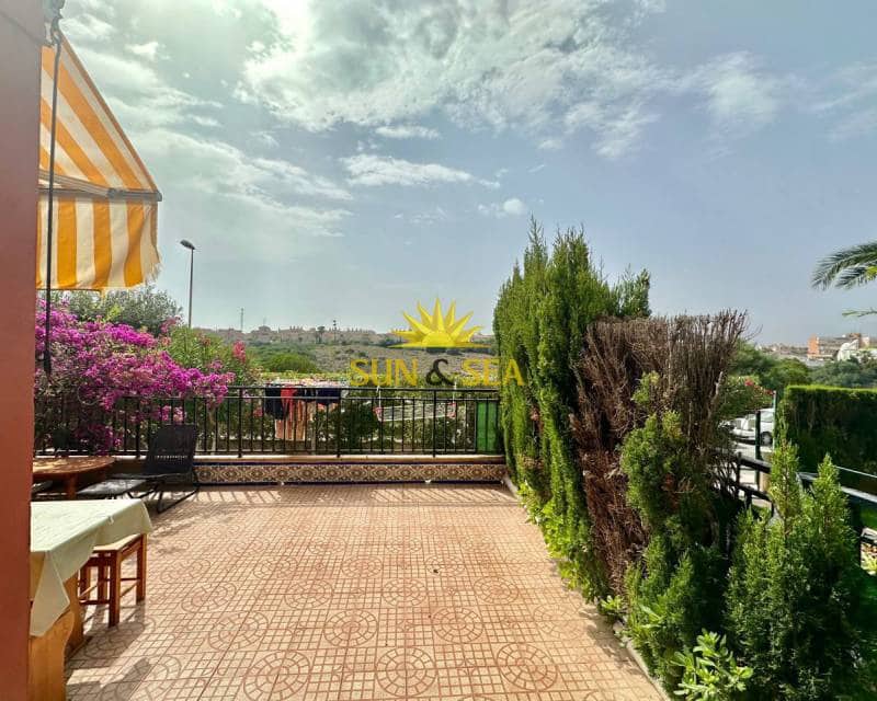 Appartement de 1 chambre de location de vacances à Torrevieja avec piscine - 550 € (Ref: 7694849)