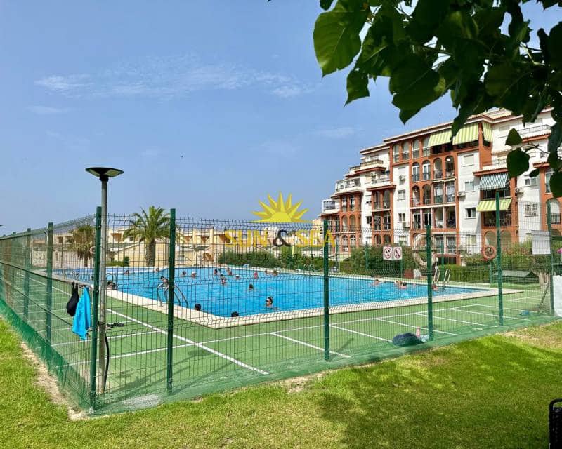 Appartement de 1 chambre de location de vacances à Torrevieja avec piscine - 550 € (Ref: 7694849)