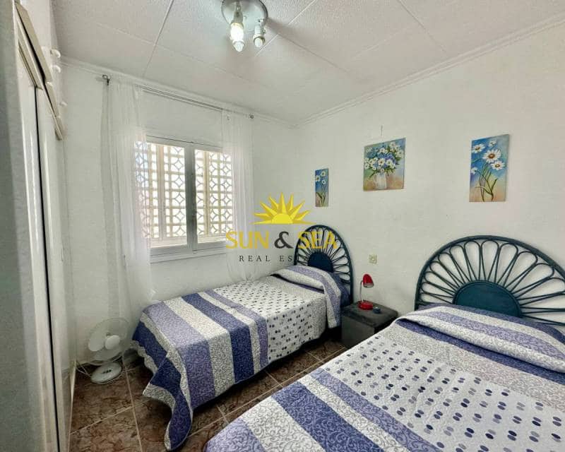 2 soveværelse Byhus til leje i Torrevieja - € 650 (Ref: 7727522)