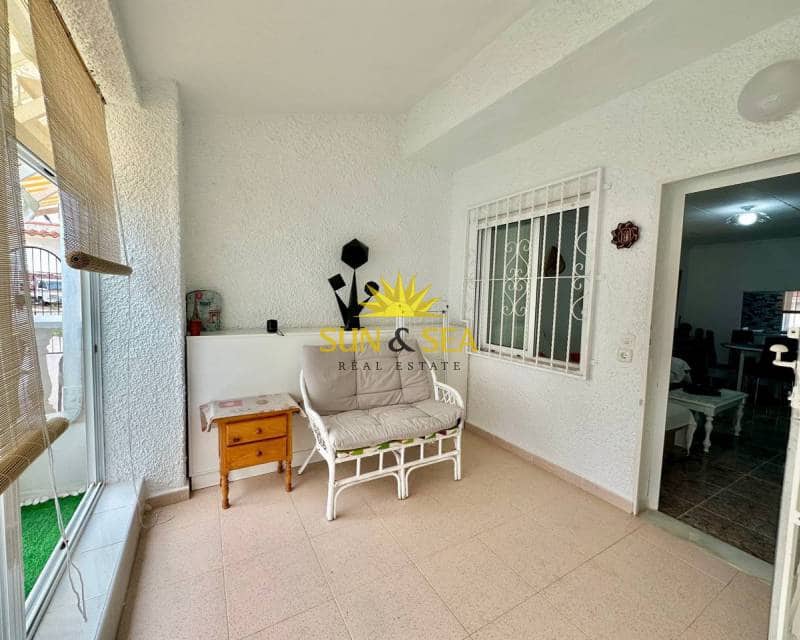 2 soveværelse Byhus til leje i Torrevieja - € 650 (Ref: 7727522)