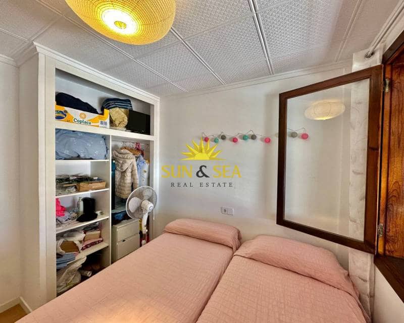 3 sypialnia Apartament na kwatery wakacyjne w Torrevieja z basenem - 1 100 € (Ref: 7749355)