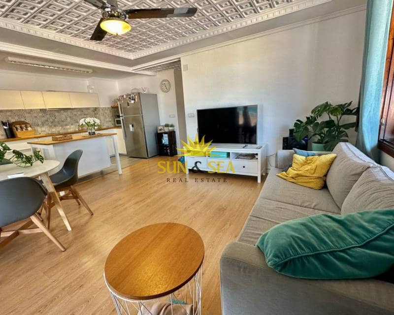 3 sypialnia Apartament na kwatery wakacyjne w Torrevieja z basenem - 1 100 € (Ref: 7749355)
