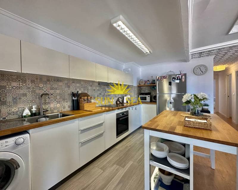 3 sypialnia Apartament na kwatery wakacyjne w Torrevieja z basenem - 1 100 € (Ref: 7749355)