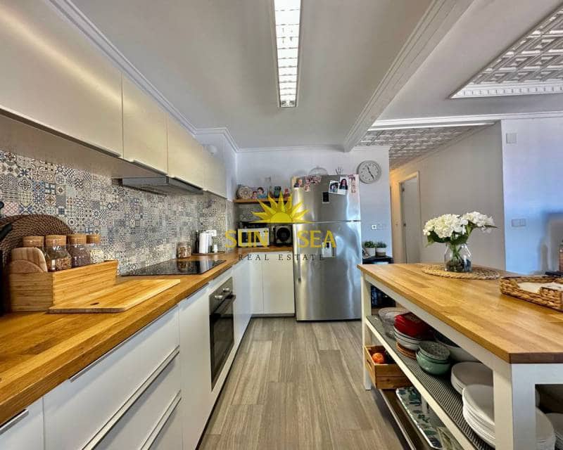 3 sypialnia Apartament na kwatery wakacyjne w Torrevieja z basenem - 1 100 € (Ref: 7749355)