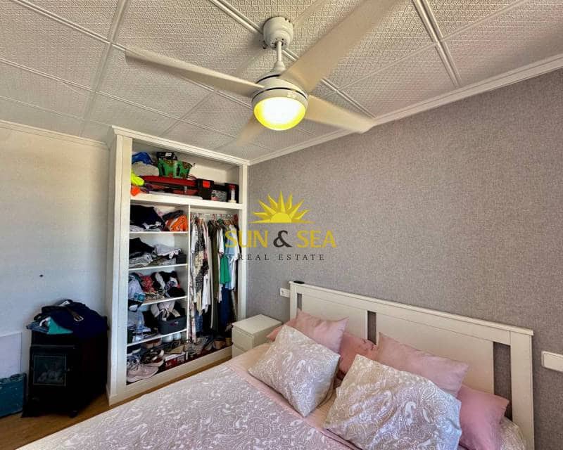 3 sypialnia Apartament na kwatery wakacyjne w Torrevieja z basenem - 1 100 € (Ref: 7749355)