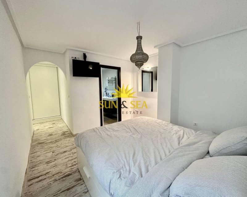 3 soveværelse Lejlighed til leje i Torrevieja - € 1.350 (Ref: 7776980)