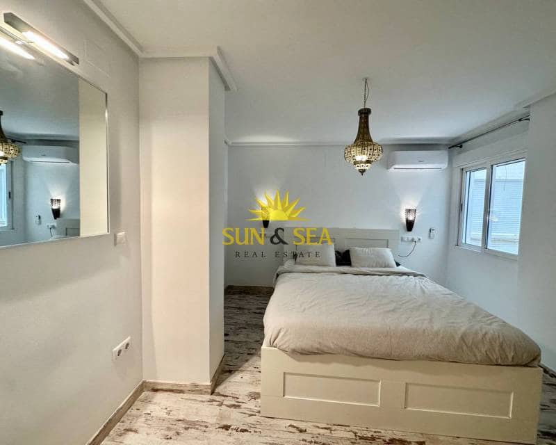 3 soveværelse Lejlighed til leje i Torrevieja - € 1.350 (Ref: 7776980)