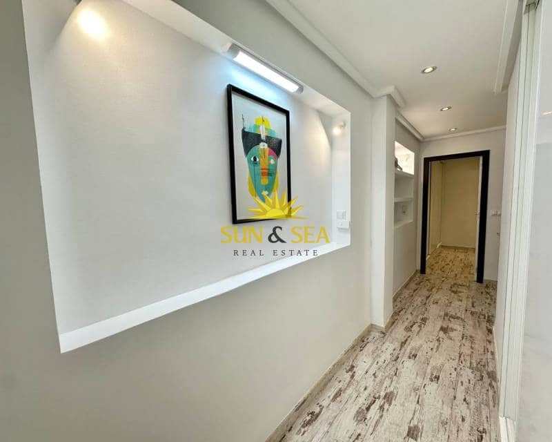 3 soveværelse Lejlighed til leje i Torrevieja - € 1.350 (Ref: 7776980)