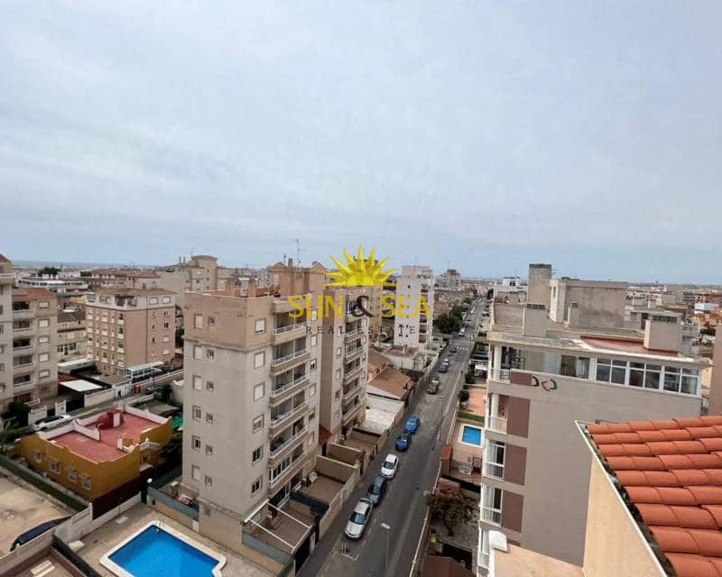 2 slaapkamer Appartement te huur in Torrevieja met zwembad - € 650 (Ref: 7776981)