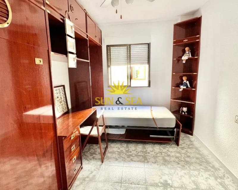 3 sypialnia Apartament do wynajęcia w Torrevieja z garażem - 1 500 € (Ref: 7798687)