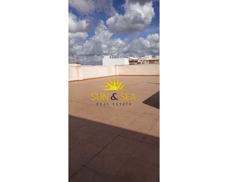 1 quarto Apartamento para arrendar em Torrevieja com garagem - 700 € (Ref: 7836186)