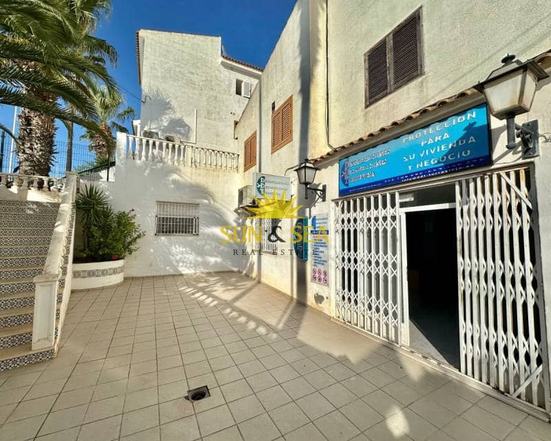 Kommersiell til leie i Torrevieja - € 850 (Ref: 7837881)