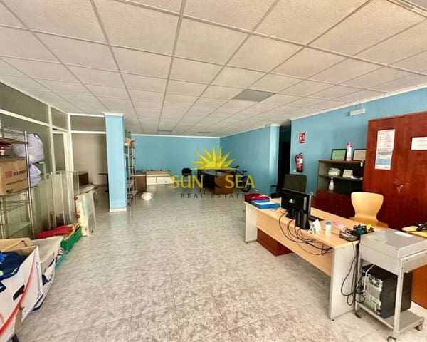 Commercial for rent in Los Frutales, Torrevieja - € 850 (Ref: 7837881)