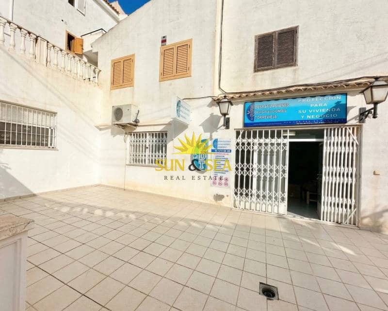 Commercial for rent in Torrevieja - € 850 (Ref: 7837881)