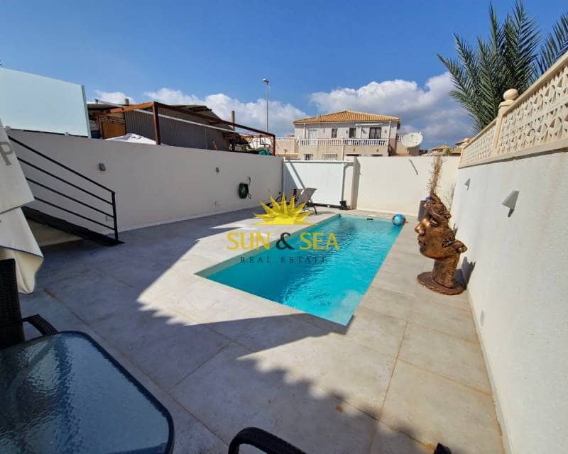 3 soveværelse Penthouse til leje i La Regia med swimmingpool garage - € 1.250 (Ref: 7844405)