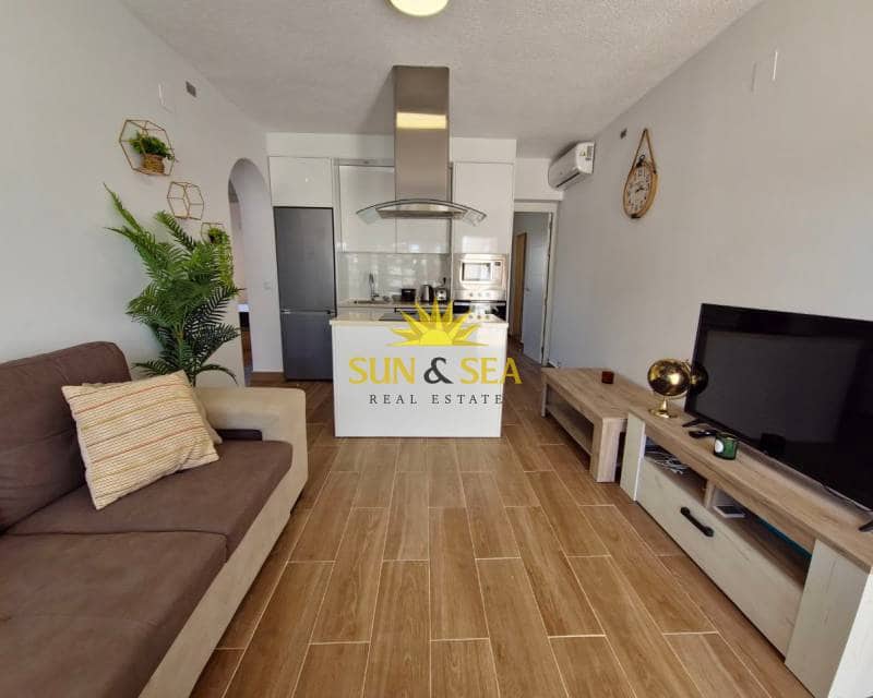 Maison de Ville de 3 chambres à louer à La Regia avec piscine garage - 1 300 € (Ref: 7846955)