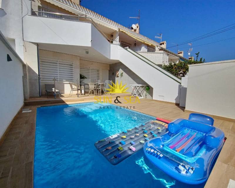 Maison de Ville de 3 chambres à louer à La Regia avec piscine garage - 1 300 € (Ref: 7846955)