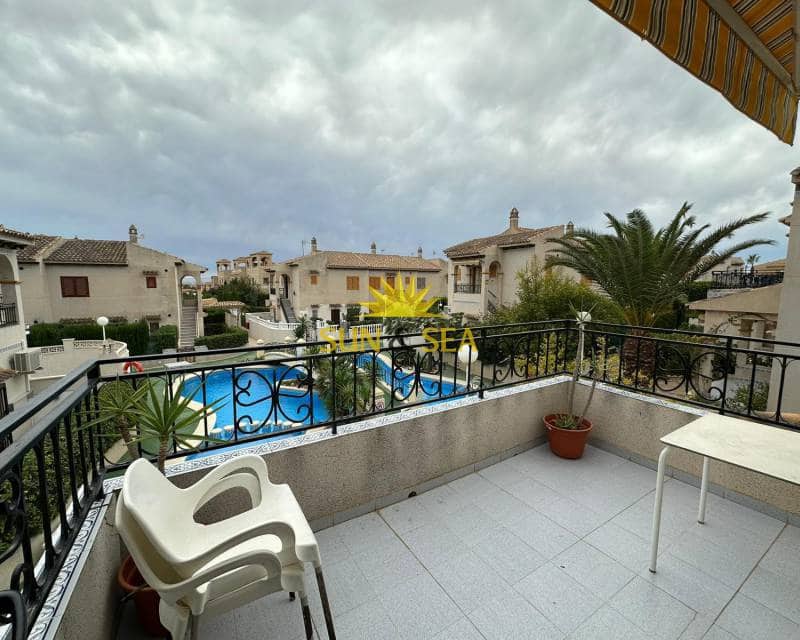 2 soveværelse Byhus til leje i Torrevieja med swimmingpool - € 900 (Ref: 7871544)