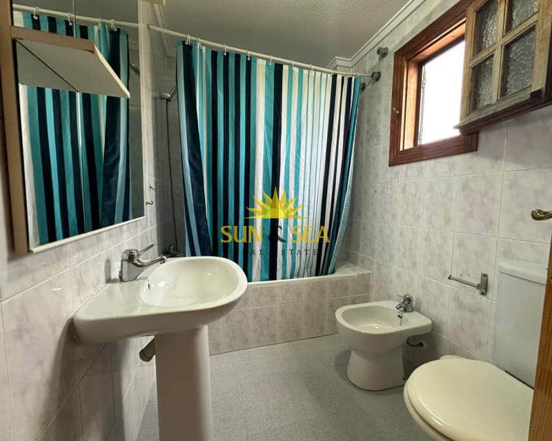 2 soveværelse Byhus til leje i Torrevieja med swimmingpool - € 900 (Ref: 7871544)