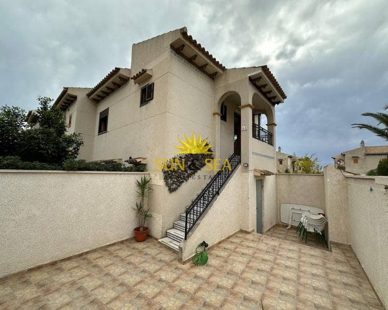 2 soveværelse Byhus til leje i Torrevieja med swimmingpool - € 900 (Ref: 7871544)