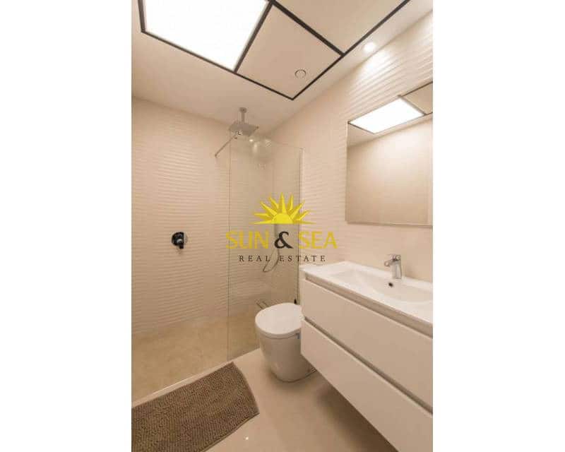 3 bedroom Villa for rent in Benijofar with pool garage - € 1,800 (Ref: 7875991)