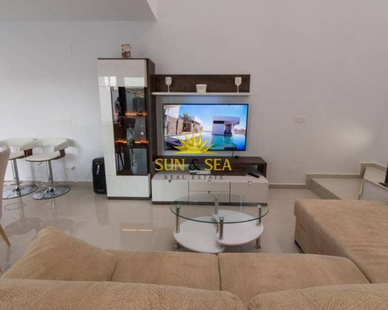 3 bedroom Villa for rent in Benijofar with pool garage - € 1,800 (Ref: 7875991)