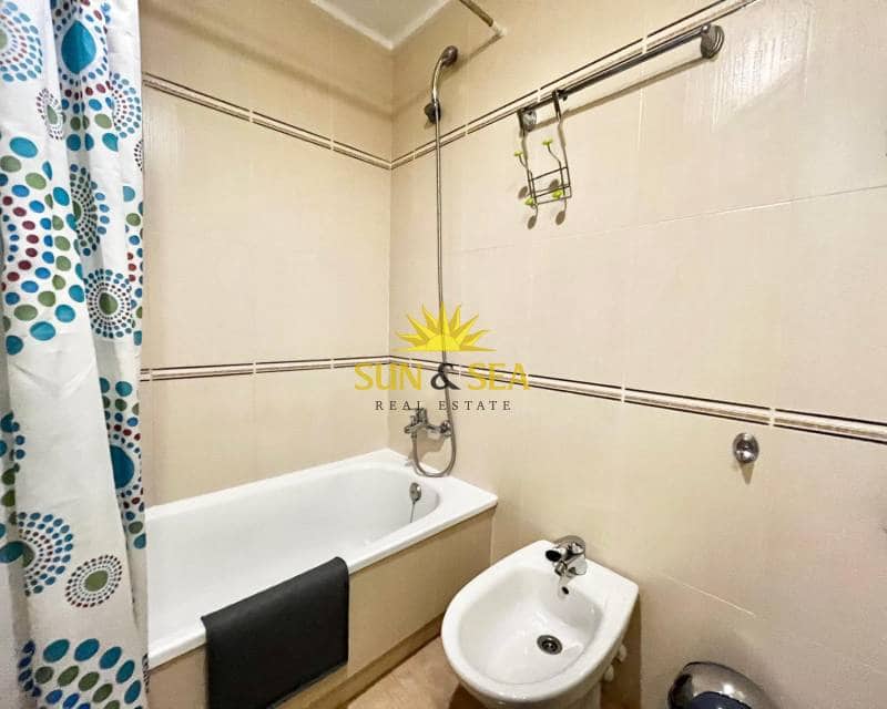1 bedroom Apartment for rent in Torrevieja with pool - € 750 (Ref: 7911905)