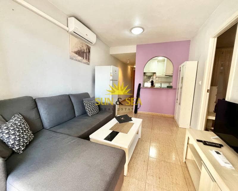 1 bedroom Apartment for rent in Torrevieja with pool - € 750 (Ref: 7911905)