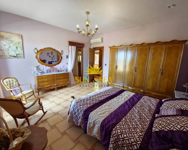 4 quarto Moradia para venda em San Miguel de Salinas com piscina - 990 000 € (Ref: 7951025)