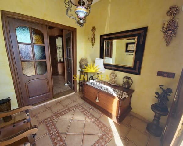 4 quarto Moradia para venda em San Miguel de Salinas com piscina - 990 000 € (Ref: 7951025)