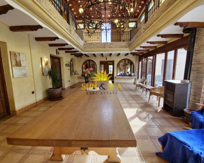 4 quarto Moradia para venda em San Miguel de Salinas com piscina - 990 000 € (Ref: 7951025)