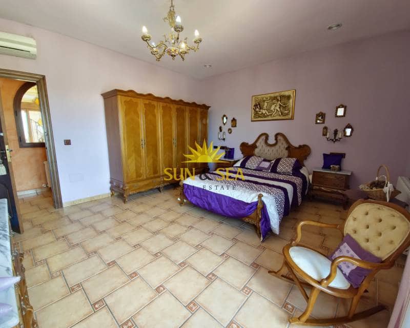 4 quarto Moradia para venda em San Miguel de Salinas com piscina - 990 000 € (Ref: 7951025)