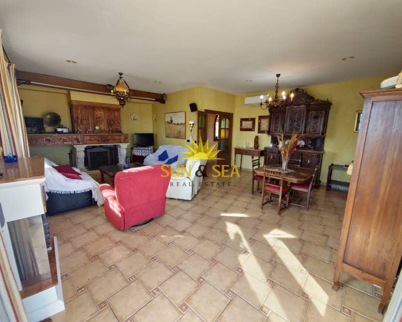 4 quarto Moradia para venda em San Miguel de Salinas com piscina - 990 000 € (Ref: 7951025)