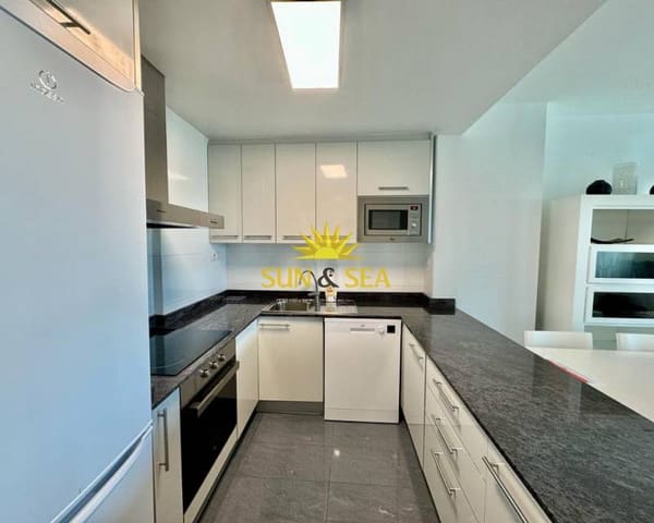 2 chambre Appartement à vendre à La Manga del Mar Menor avec piscine garage - 183 000 € (Ref: 7976336)