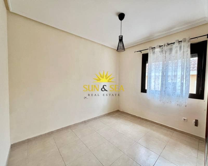 3 soveværelse Villa til leje i Ciudad Quesada med garage - € 1.500 (Ref: 7980677)