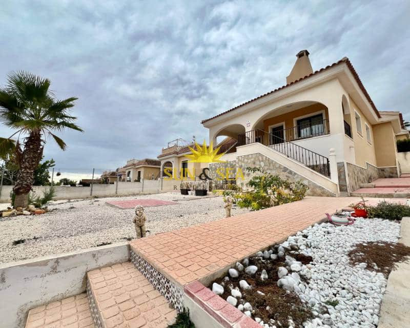 3 soveværelse Villa til leje i Ciudad Quesada med garage - € 1.500 (Ref: 7980677)