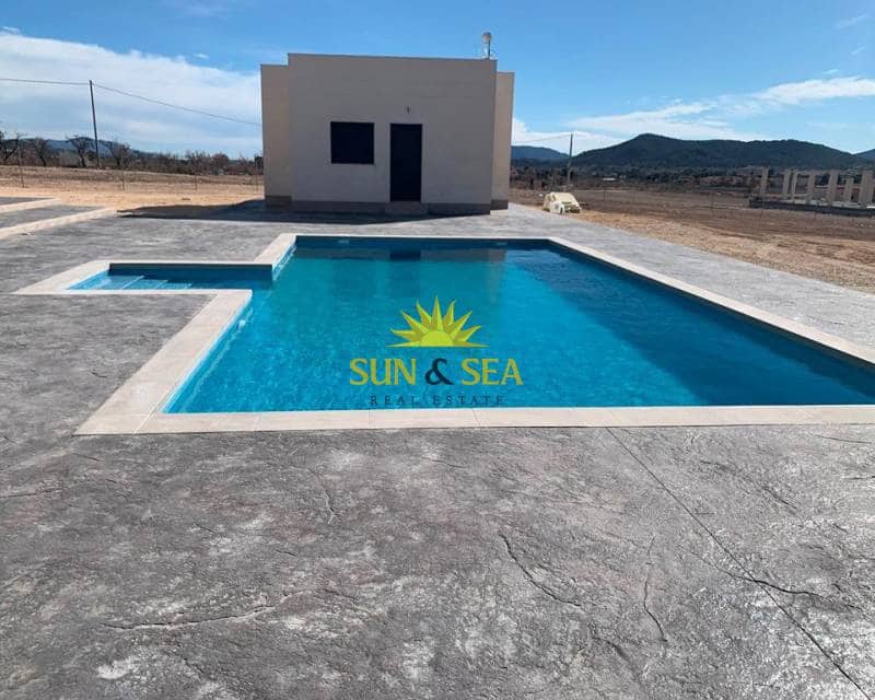 4 Zimmer Villa zu verkaufen in Pinoso mit Pool - 518.000 € (Ref: 7992210)