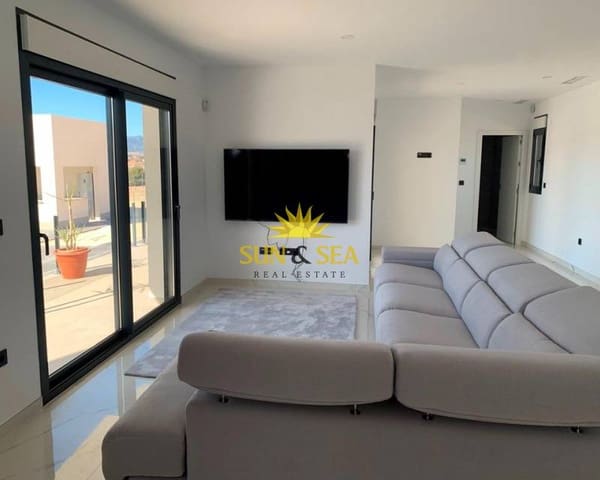 4 Zimmer Villa zu verkaufen in Pinoso mit Pool - 518.000 € (Ref: 7992210)