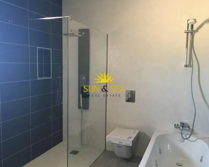 3 soveværelse Villa til salg i Pinoso med swimmingpool - € 398.000 (Ref: 7992211)