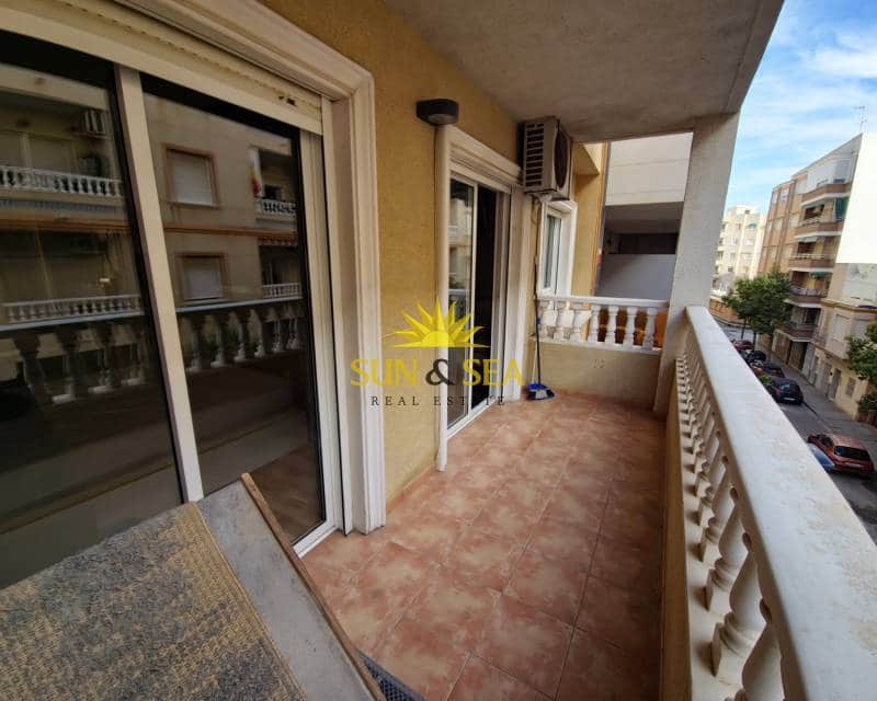 3 camera da letto Appartamento da affittare in Torrevieja - 1.200 € (Rif: 8002959)